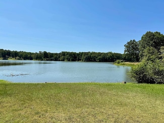 875 Heaven Hill Dr, Somerville, TN 38068