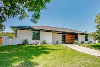 2760 N Hillbrier Cir, Plano, TX 75075