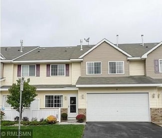 3553 Sterling Heights Dr Unit B, River Falls, WI 54022