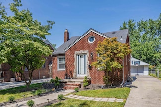 20521 Beaufait St, Harper Woods, MI 48225
