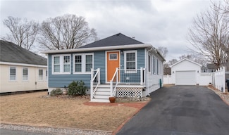 283 Bellman Ave, Warwick, RI 02889