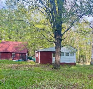 932 Baptist Hill Rd, Lunenburg, VT 05906