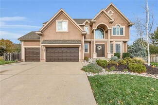 14563 S Twilight Ln, Olathe, KS 66062