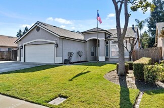 1887 Geary Ave, Sanger, CA 93657