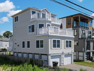 100 Melba St, Milford, CT 06460