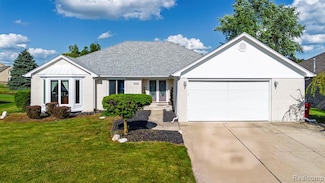52448 Cedar Mill Dr, Macomb, MI 48042