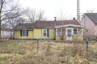 2006 S Brownlee St, Marion, IN 46953