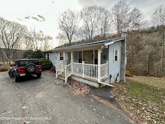 689 Shady Lane Rd, Mehoopany, PA 18629