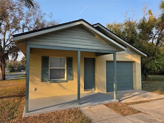 1001 E McDonald Ave, Eustis, FL 32726