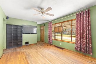 4209 Oak Ln, Belleville, IL 62226