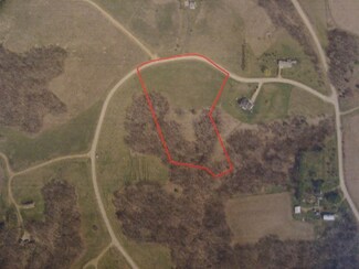 8537 Whispering Bluffs Ln, Cassville, WI 53806