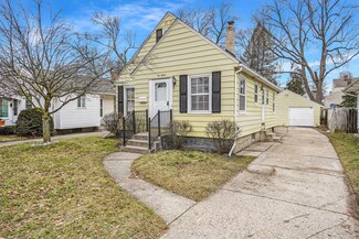 1015 Evelyn St NE, Grand Rapids, MI 49505