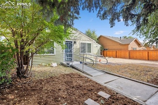 919 Bennett Ave, Colorado Springs, CO 80909