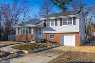 6 Cedar Cir, West Deptford, NJ 08096