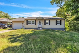 86 Kane Rd, Holyoke, MA 01040