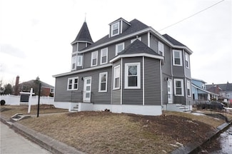 631 Pontiac Ave, Cranston, RI 02910