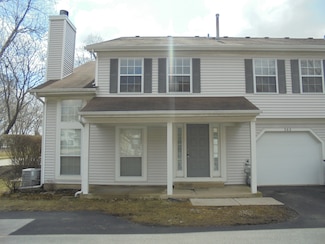 302 Teak Ln, Streamwood, IL 60107