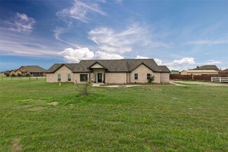 317 Illinois St, Rhome, TX 76078