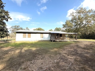 9259 Nashville Ferry Rd E, Columbus, MS 39702