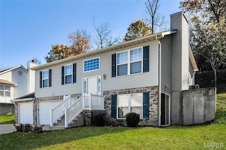 839 Memory Ln, Fenton, MO 63026