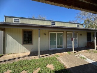 37514 Farm To Market Road 1093, Wallis, TX 77485