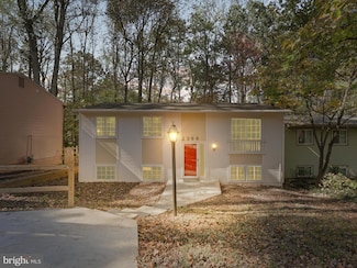 2369 Old Trail Dr, Reston, VA 20191