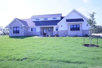156 Firewheel Loop, Floresville, TX 78114