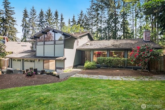 14121 NE 2nd St, Bellevue, WA 98007