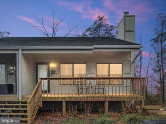 452 Spitz Ln, Basye, VA 22810