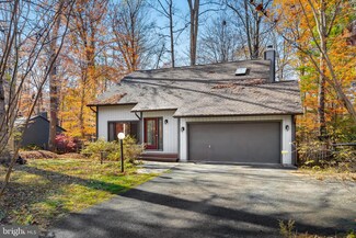 6281 Occoquan Forest Dr, Manassas, VA 20112