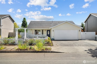 206 Whitley St NW, Orting, WA 98360