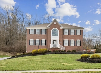 402 White Pine Ln, Baden, PA 15005
