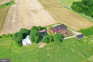 1243 Peckman Dr, Chambersburg, PA 17202