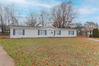 5215 Hazelwood Ct, South Bend, IN 46619