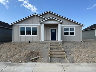 5147 E Norma Ave, Post Falls, ID 83854