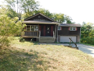 416 Falls Ave, New Castle, PA 16105