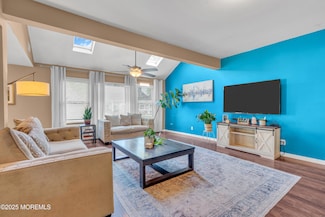 26 Morningside Ave, Keansburg, NJ 07734