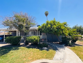152 10th Ave, Delano, CA 93215