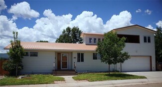 967 Nambe Loop, Los Alamos, NM 87544