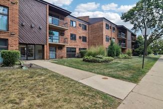 5525 N Chester Ave Unit 46, Chicago, IL 60656