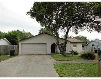 1869 Laurelwood Ln, Dunedin, FL 34698