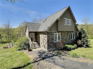 5777 Bonn Way E, Great Valley, NY 14741