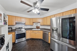 1508 Harmon Cove Tower Unit 1508, Secaucus, NJ 07094