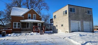 107 & 109 14th St S, Moorhead, MN 56560