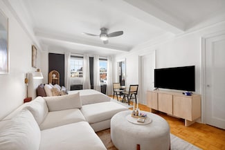 70 Remsen St Unit 8B, Brooklyn, NY 11201