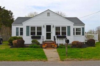 52 Samoset Ave, Marshfield, MA 02050