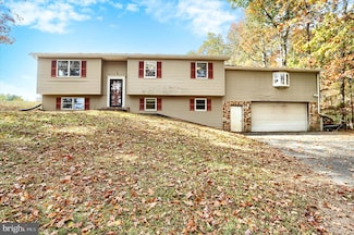 50 David Dr, Halifax, PA 17032