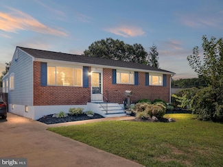 4 Gillis Ct, New Castle, DE 19720