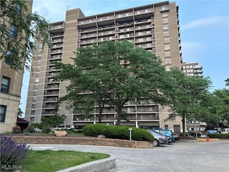 12500 Edgewater Dr Unit 1202, Lakewood, OH 44107
