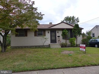 31 Fairmount Ave, Laurel Springs, NJ 08021